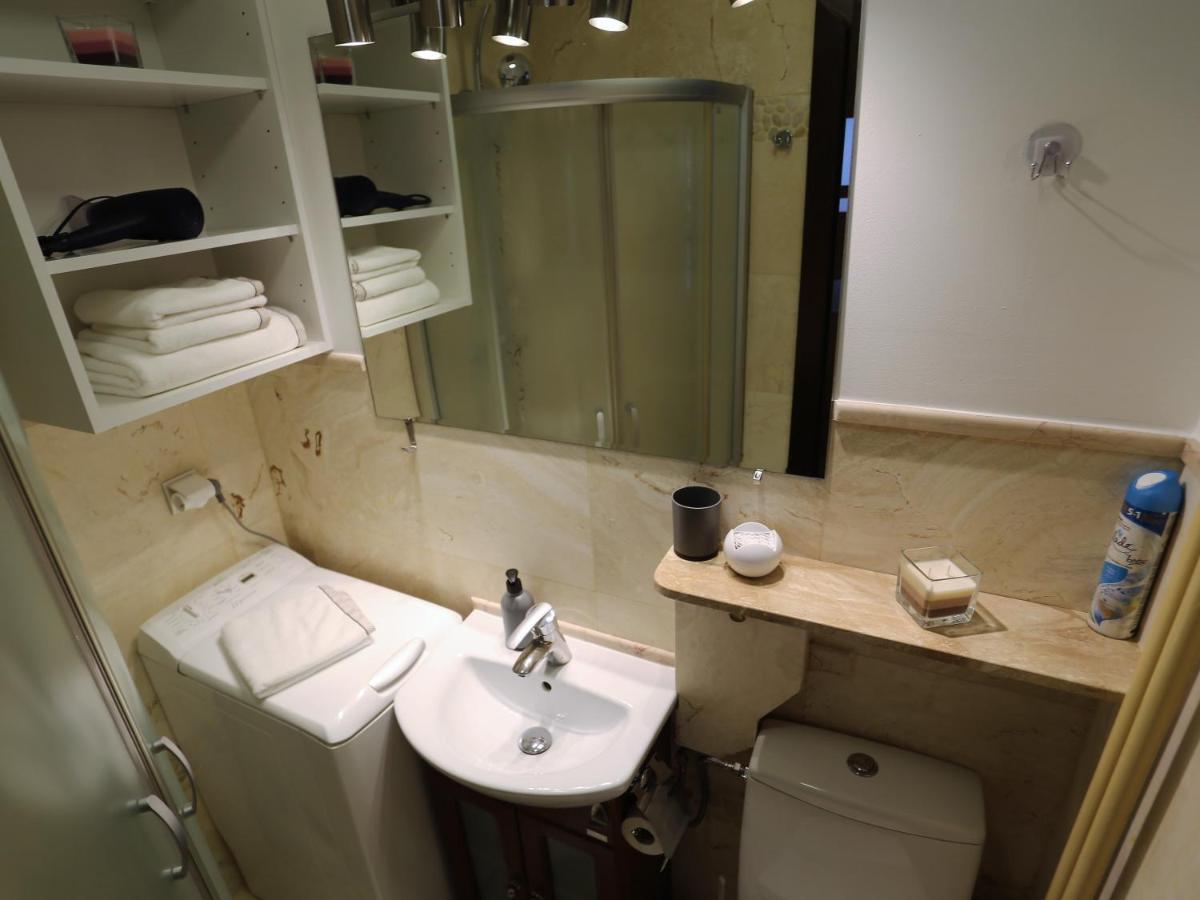 Apartmán MGM Karmelicka Varšava Exteriér fotografie