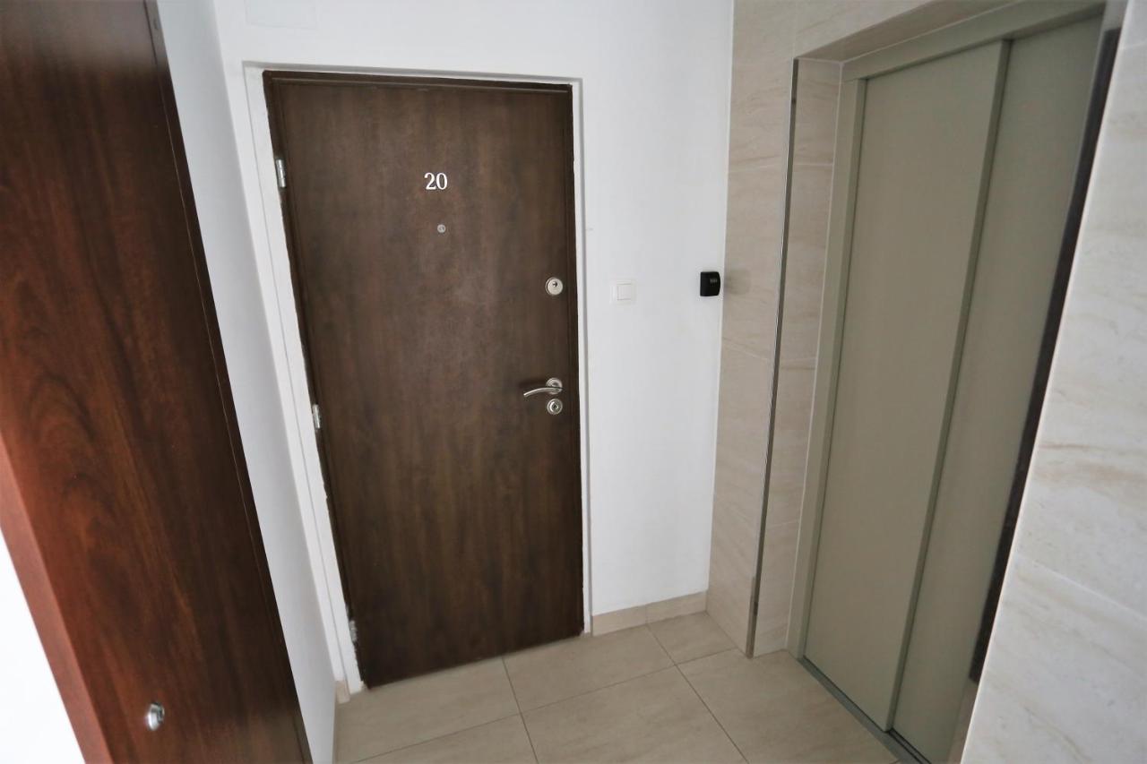 Apartmán MGM Karmelicka Varšava Exteriér fotografie