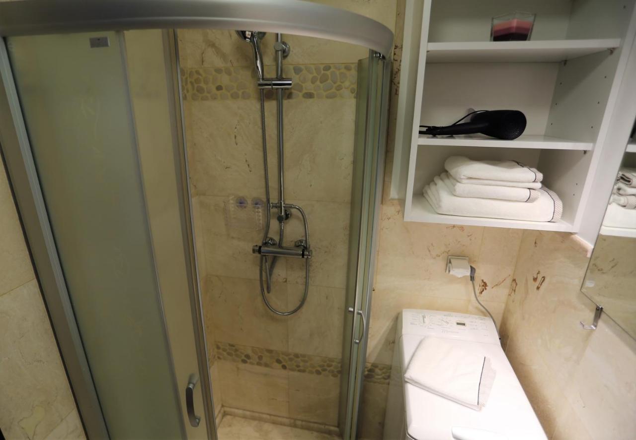 Apartmán MGM Karmelicka Varšava Exteriér fotografie