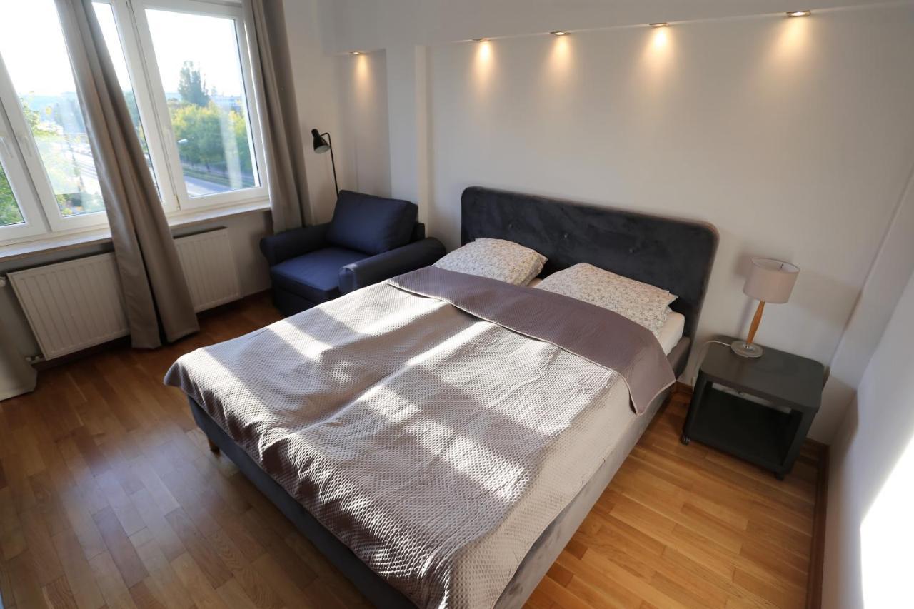 Apartmán MGM Karmelicka Varšava Exteriér fotografie